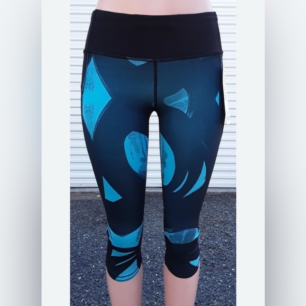Lululemon Top Speed Crop Leggings Blue Black Print Running Size 6